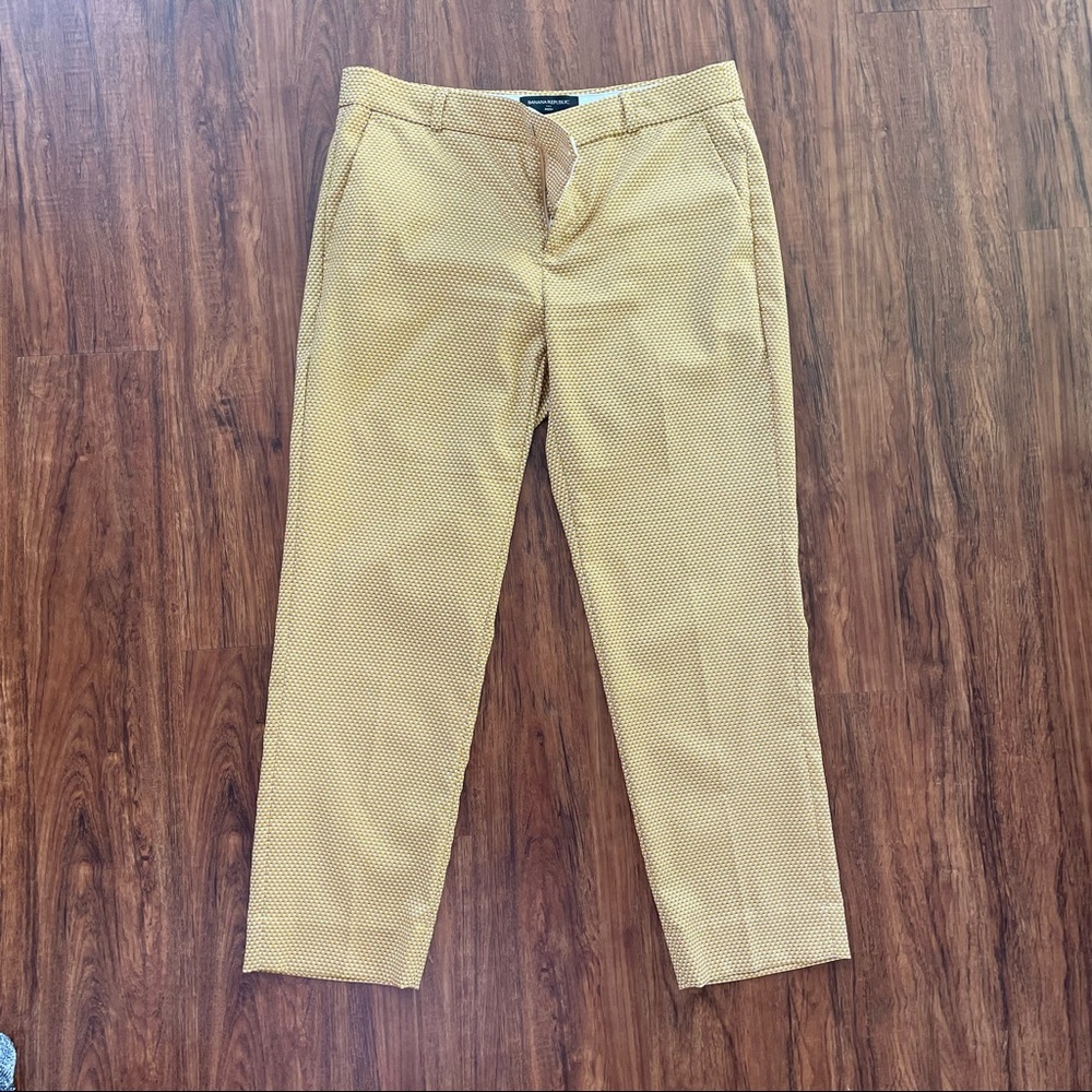 Butter Yellow Banana Republic Avery Crop